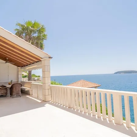7-bedroom Si With Private Sea Access Villa *