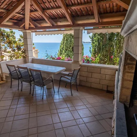 7-bedroom Si With Private Sea Access Villa *