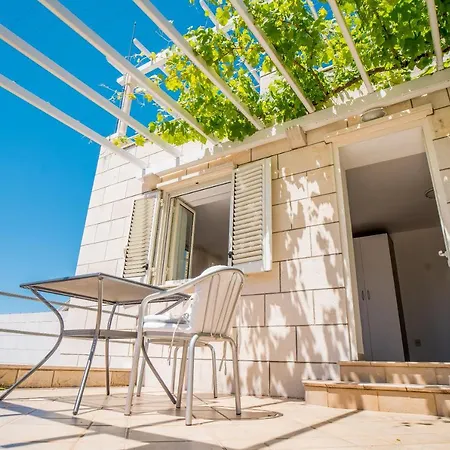 7-bedroom Si With Private Sea Access Zaton