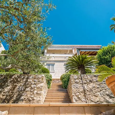 7-bedroom Si With Private Sea Access Villa *