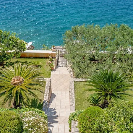 7-bedroom Si With Private Sea Access Villa *